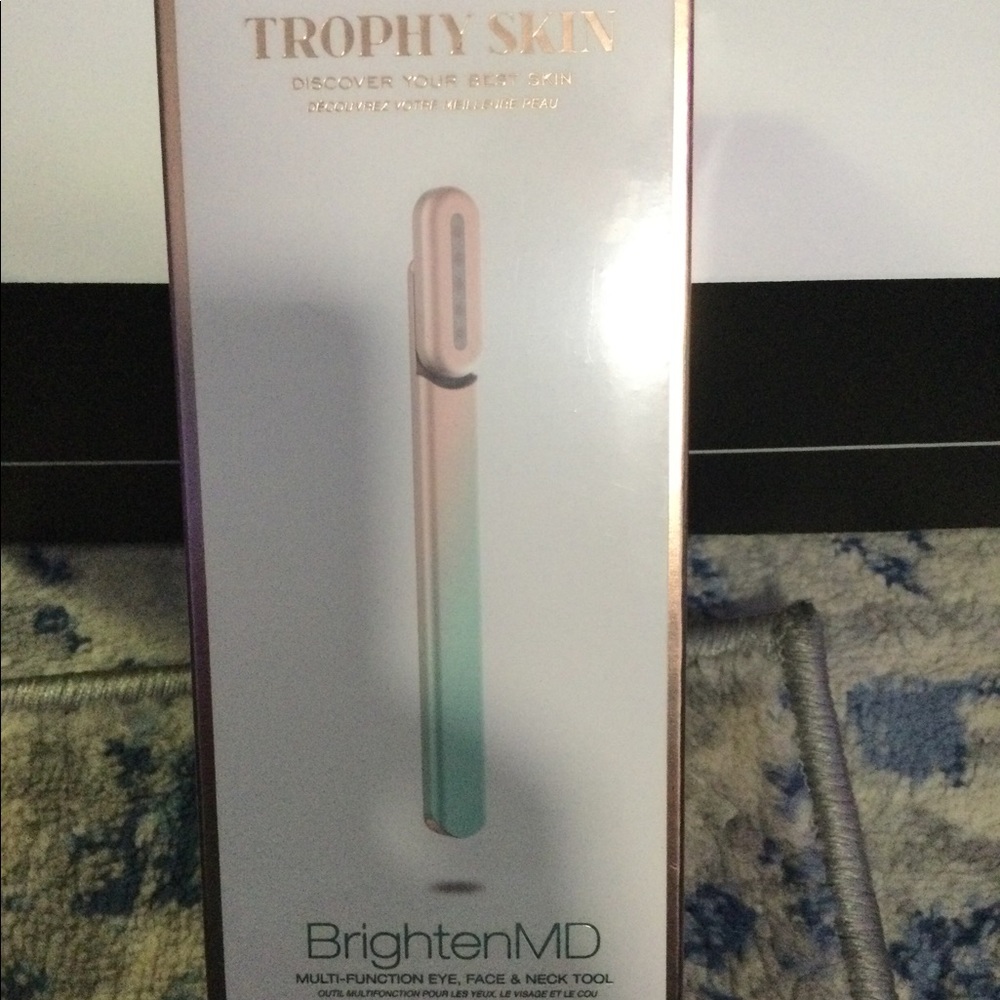 TROPHY SKIN BRIGHTENMD